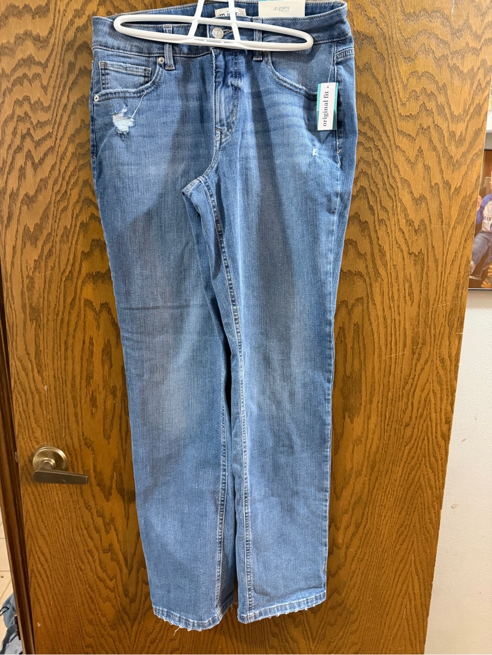Women’s Light Blue Straight-Leg Jeans Size 10